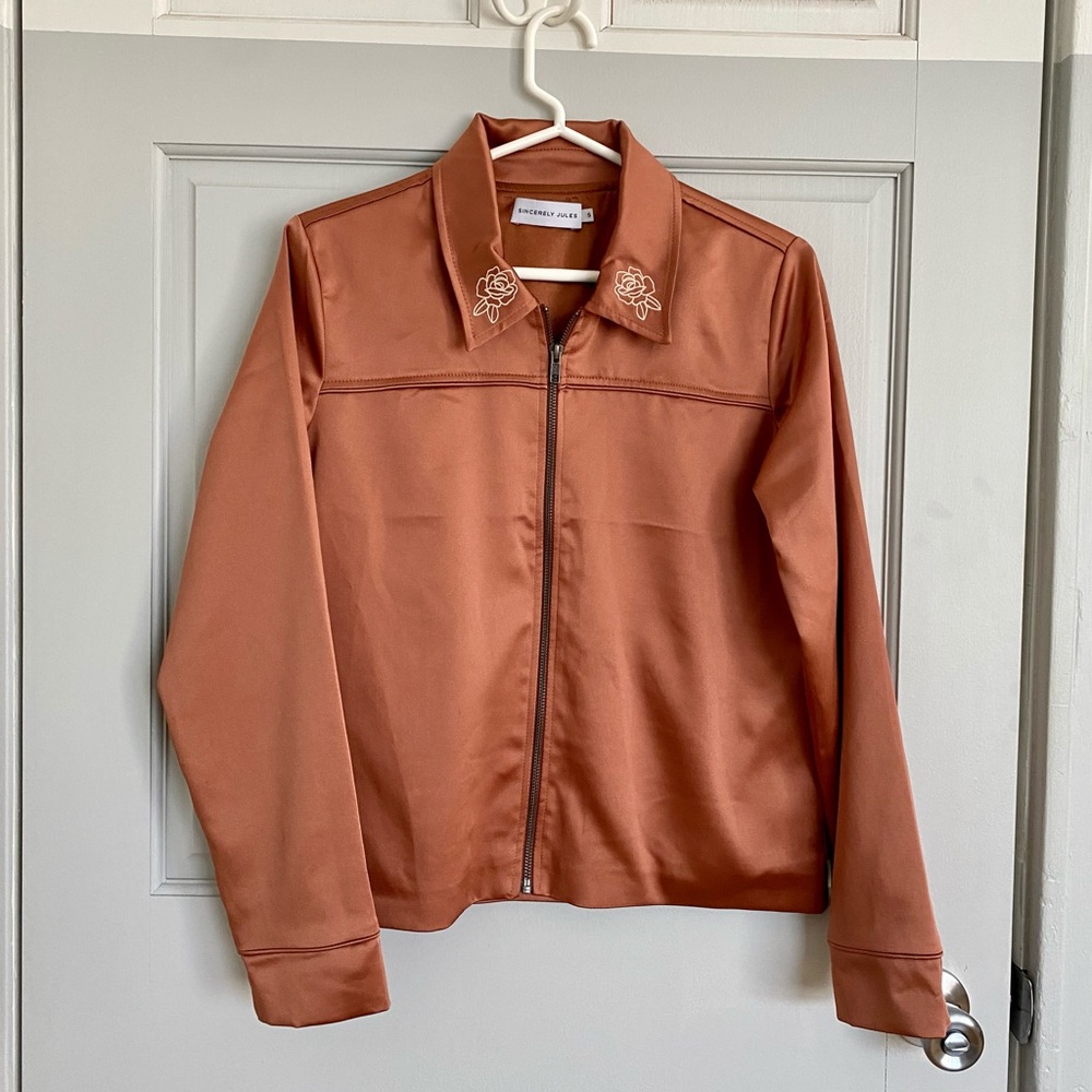 SALE: Rockabilly pink satin bomber jacket with floral embroidery